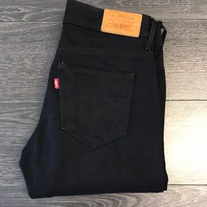 Levi’s Black Jeans | 1M/US25